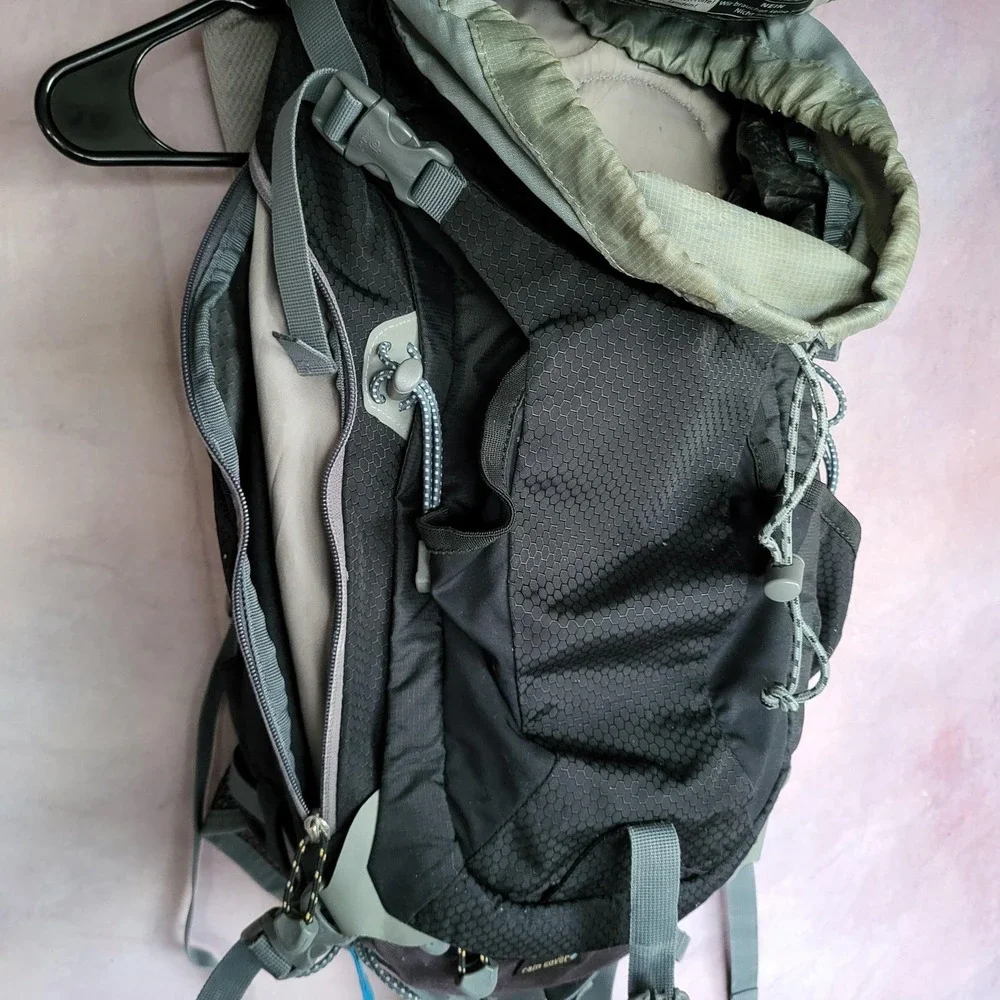 Deuter gently used